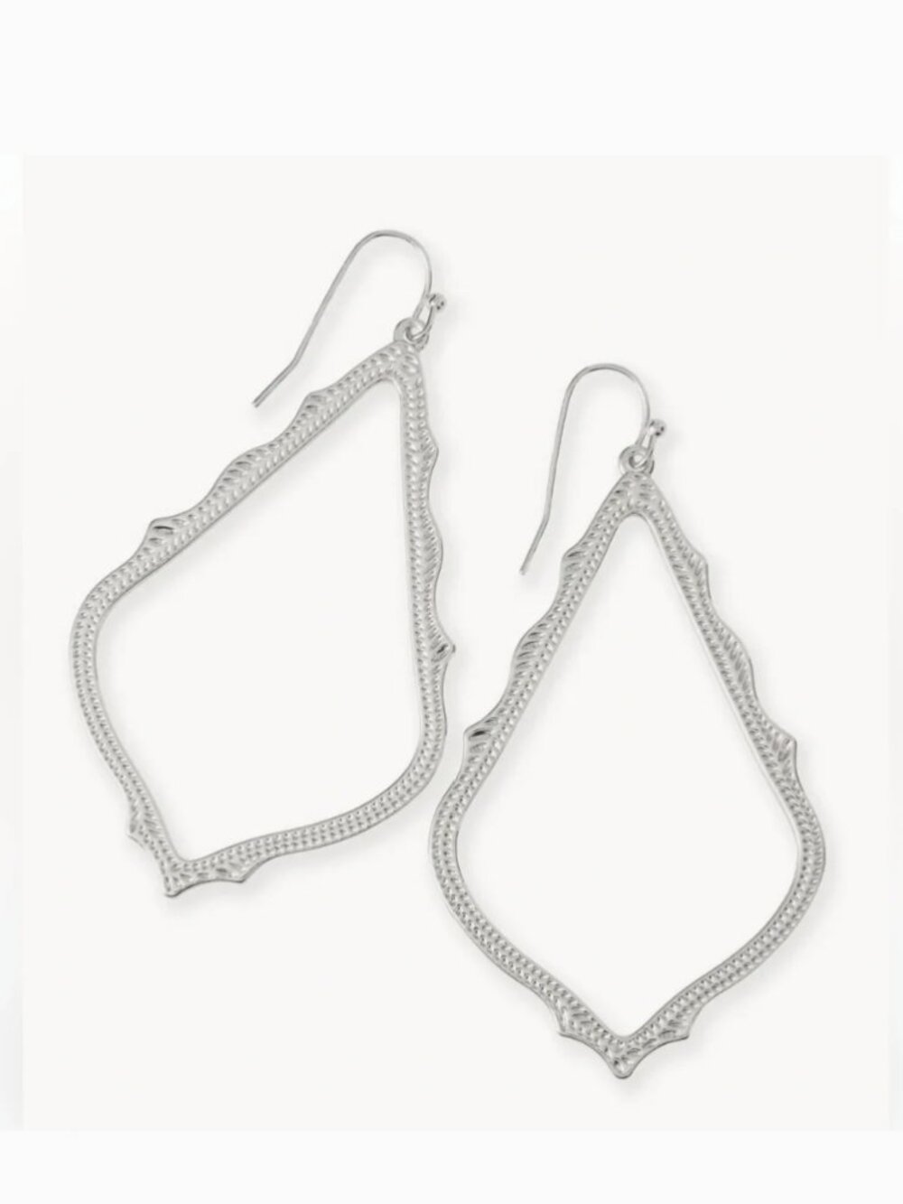 Kendra Scott Sophee Drop Earrings in Silver - 2.75 inch
